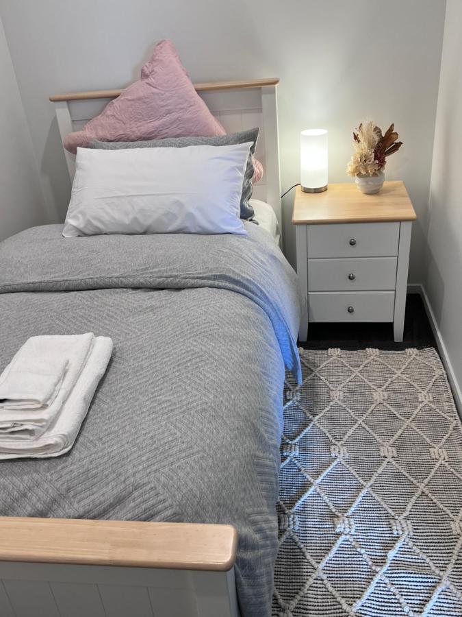 3 Bedroom Apartment In Newmarket أوكلاند المظهر الخارجي الصورة